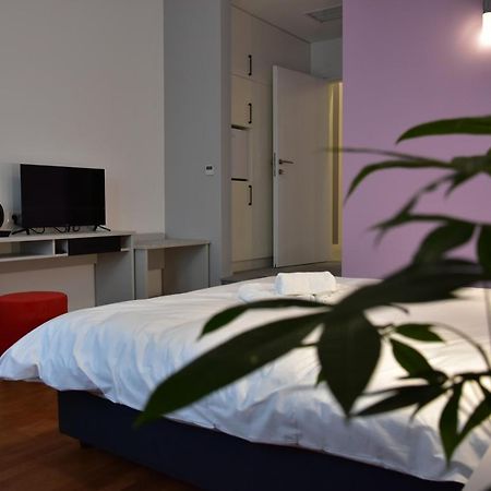 Osten Art Hotel Skopje Ngoại thất bức ảnh