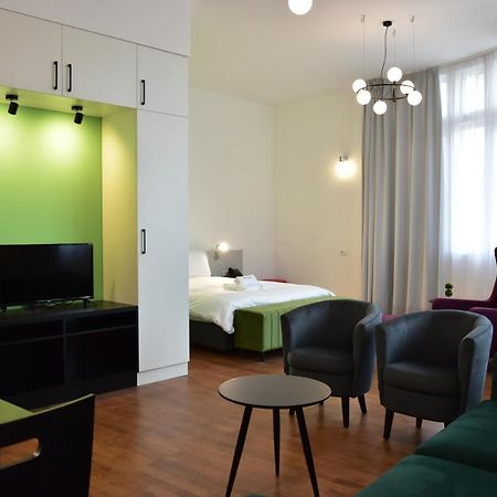 Osten Art Hotel Skopje Ngoại thất bức ảnh