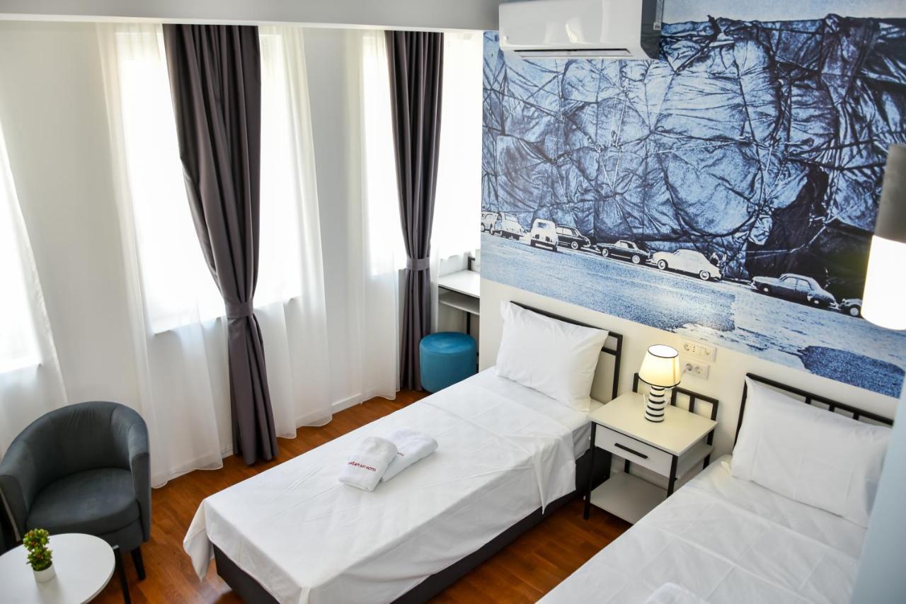 Osten Art Hotel Skopje Ngoại thất bức ảnh