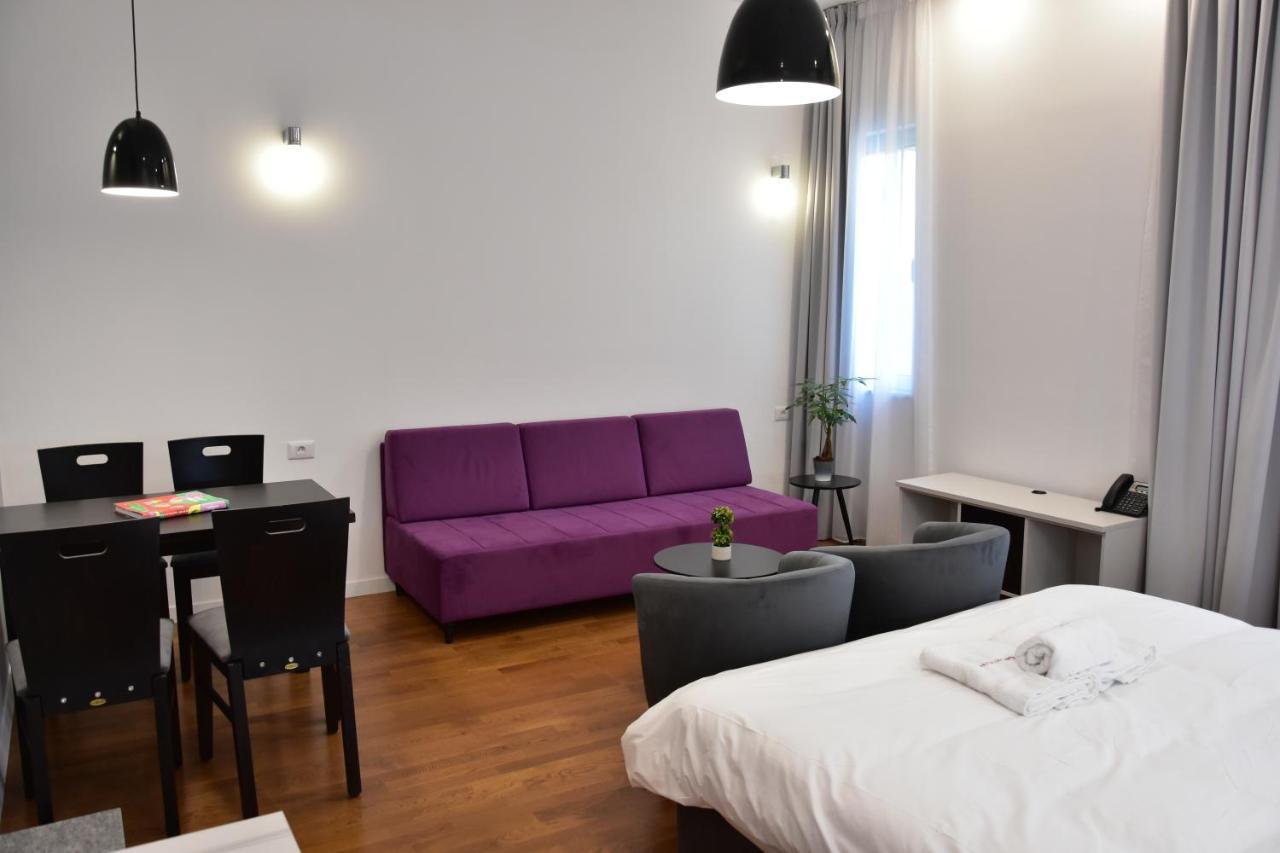 Osten Art Hotel Skopje Ngoại thất bức ảnh