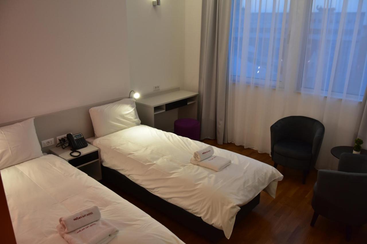Osten Art Hotel Skopje Ngoại thất bức ảnh