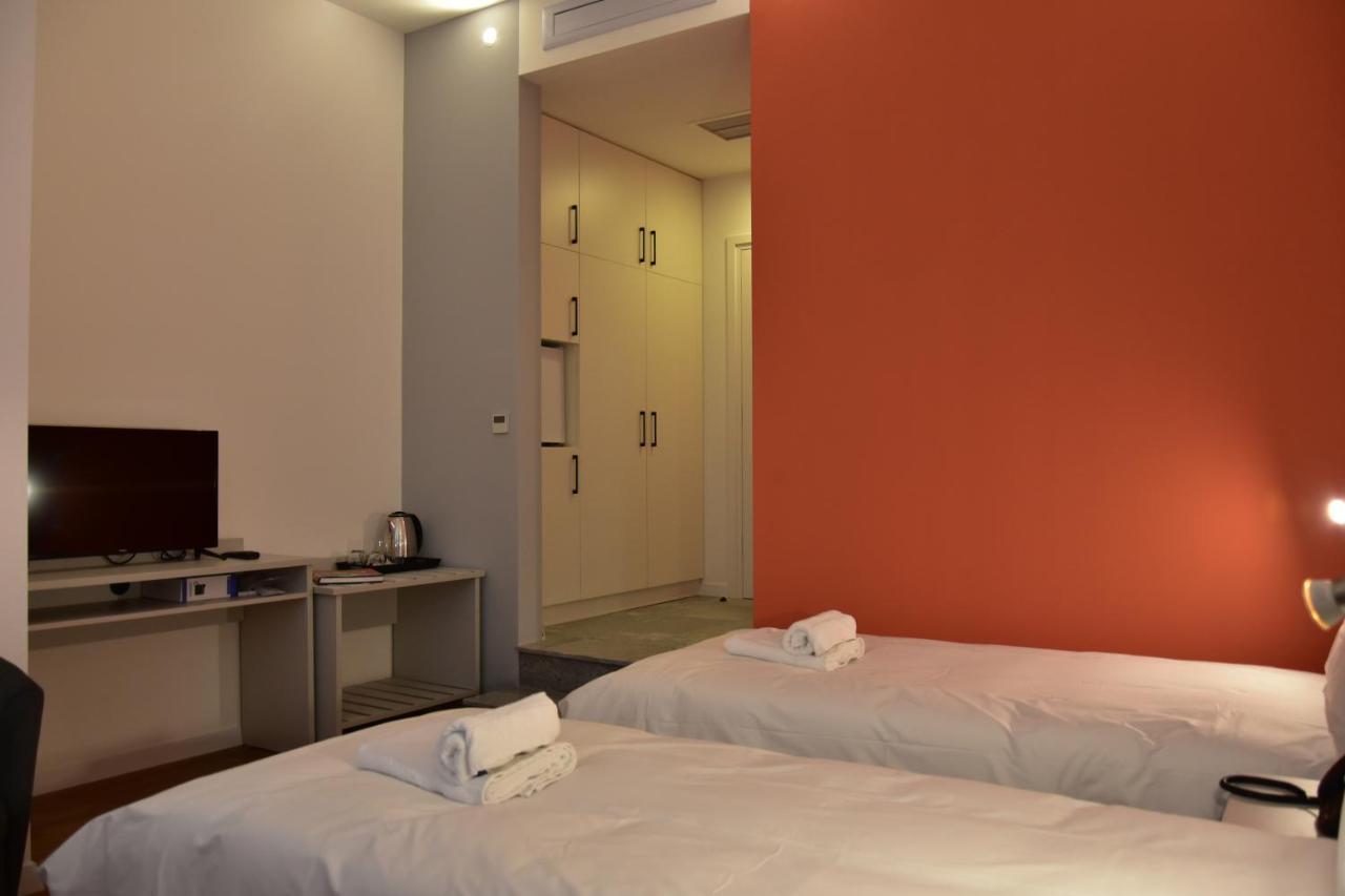 Osten Art Hotel Skopje Ngoại thất bức ảnh