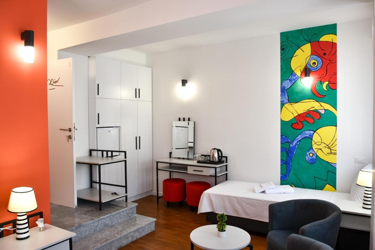 Osten Art Hotel Skopje Ngoại thất bức ảnh