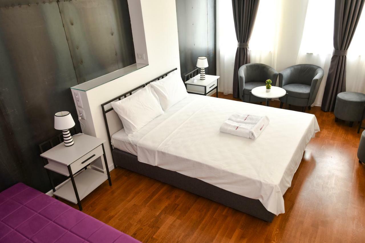 Osten Art Hotel Skopje Ngoại thất bức ảnh