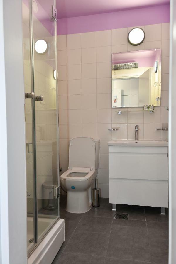 Osten Art Hotel Skopje Ngoại thất bức ảnh